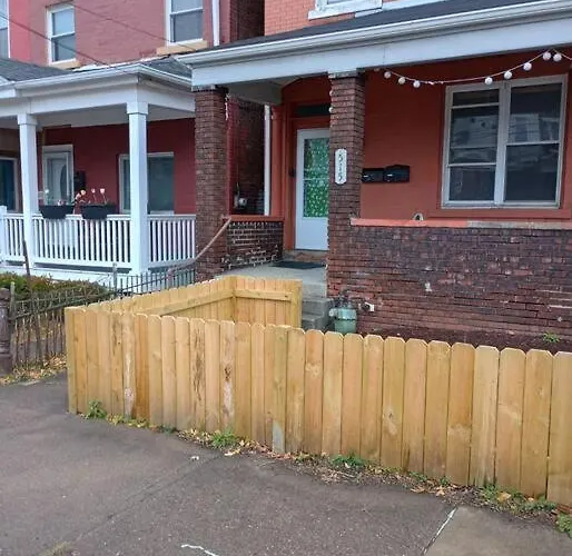 Elegant Private In Oakland, Pittsburgh.