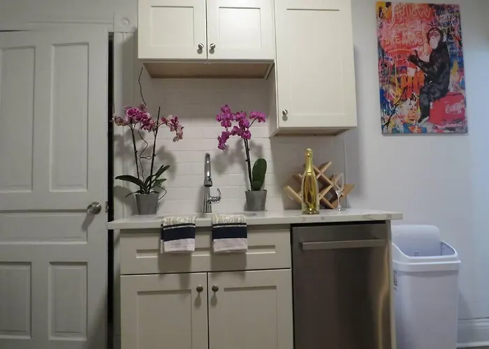 Elegant Private In Oakland, Pittsburgh. * Pittsburgh