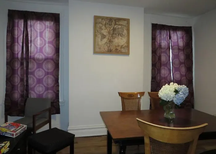 Elegant Private In Oakland, Pittsburgh. Pittsburgh
